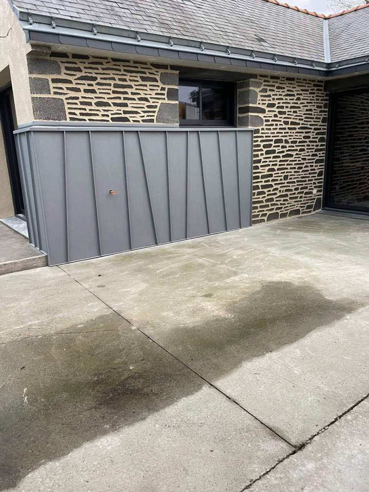 Bardage en aluminium PREFA Mésanger