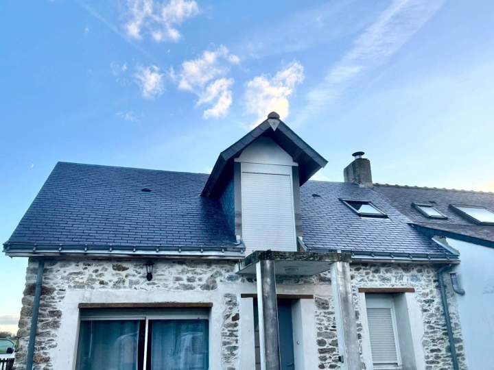 Rénovation de toiture en ardoise Ligné